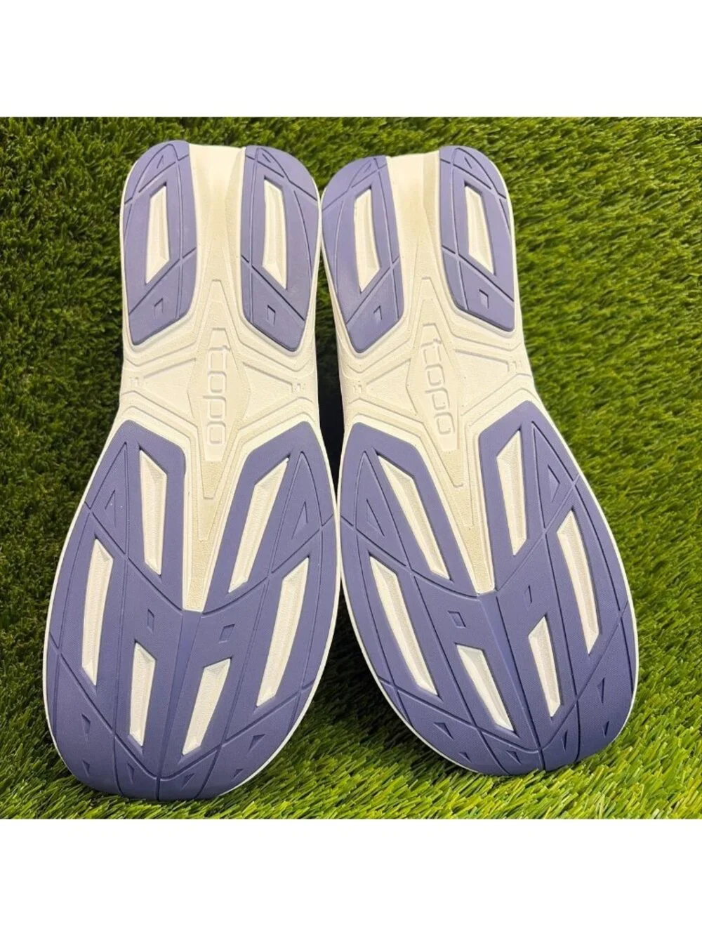 Topo Phantom 4 Womens Size 12 Purple Blue White Athletic Running Shoes Sneakers
